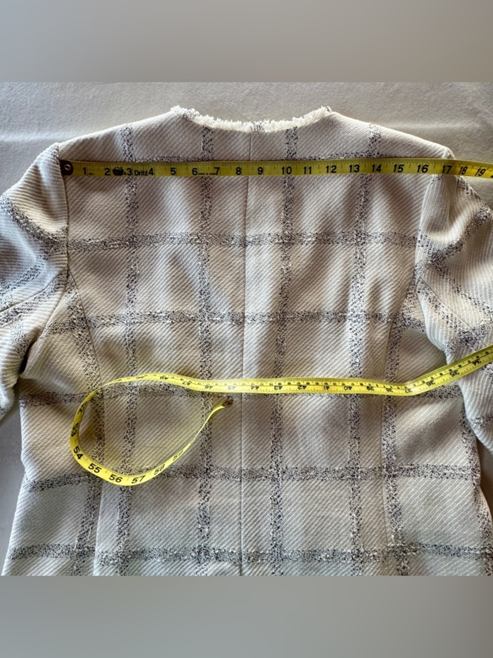 Ann Taylor Cream Gray Windowpane Tweed Fringed Blazer (14) Like New! - Picture 13 of 17
